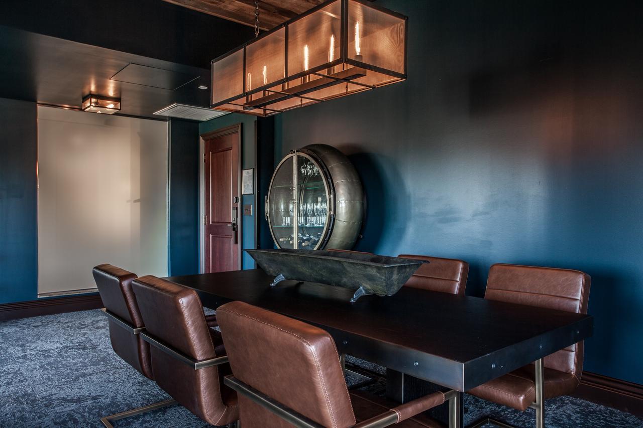 Ironworks Hotel Indy インディアナポリス エクステリア 写真