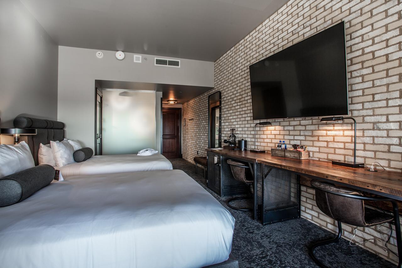 Ironworks Hotel Indy インディアナポリス エクステリア 写真